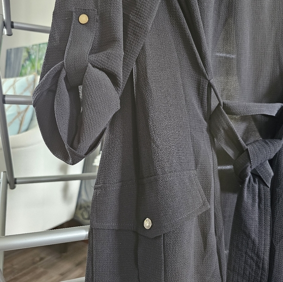 Black Crep Trench style Jacket from Le Château - Picture 5 of 5